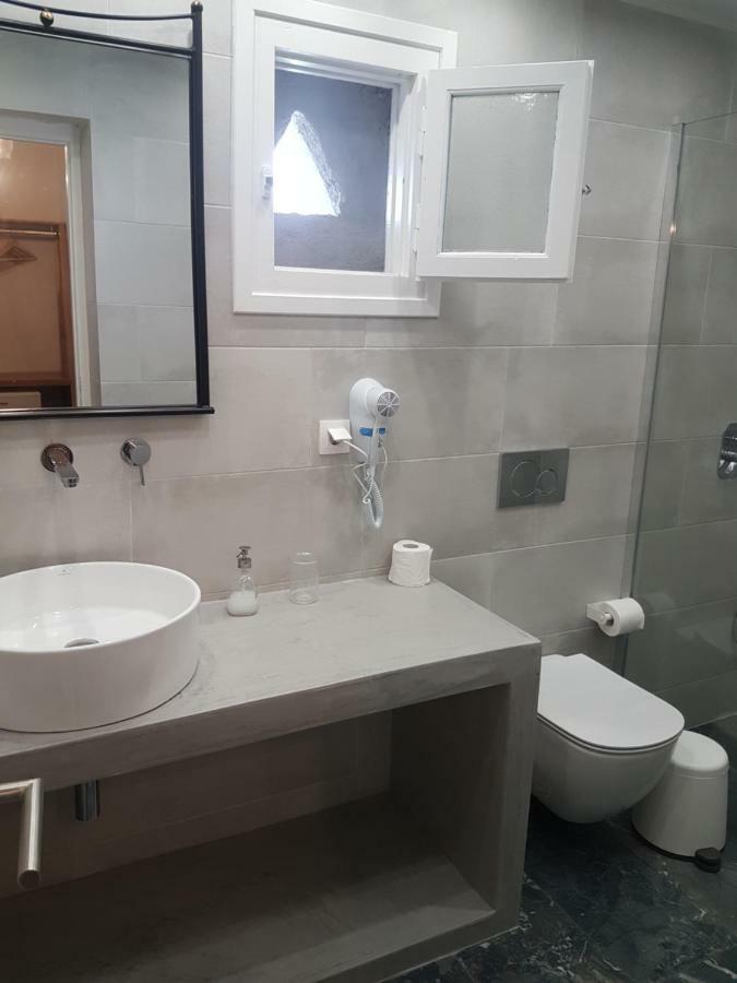 Manthos Place 2 ไมโลโพตาส ภายนอก รูปภาพ